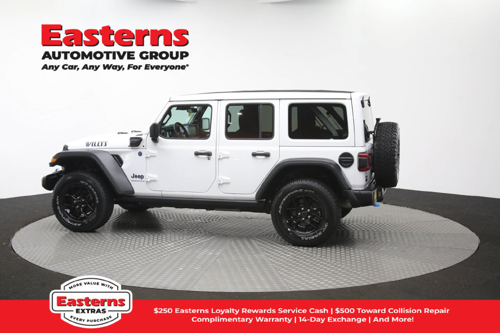 Used 2024 Jeep Wrangler Unlimited AWD/4WD image 66
