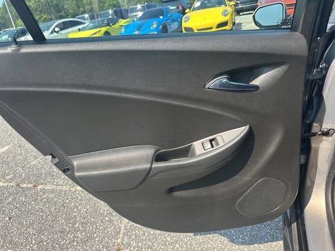Used 2017 Chevrolet Volt LT w/ Comfort Package FWD image 25
