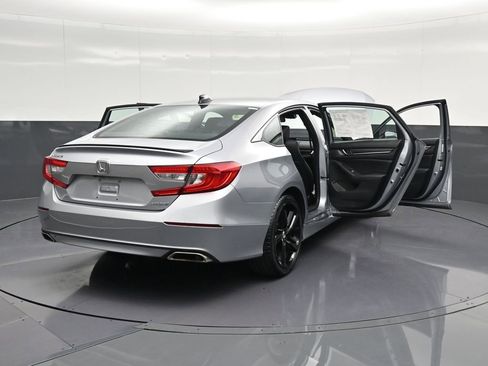 Used 2021 Honda Accord Sport image 29
