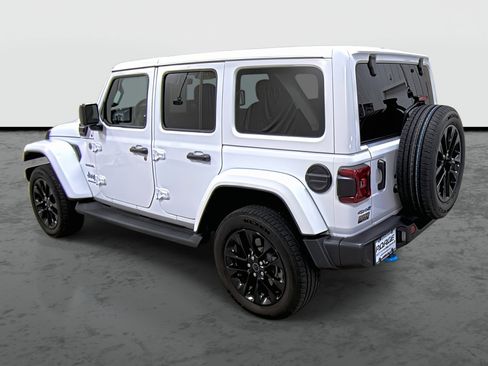 Used 2024 Jeep Wrangler Sahara w/ Technology Group image 2
