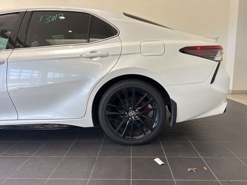 Used 2022 Toyota Camry XSE image 5
