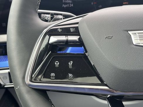 New 2026 Cadillac Optiq Luxury 1 RWD image 28