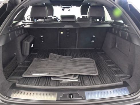 Used 2023 Land Rover Range Rover Velar R-Dynamic S image 24