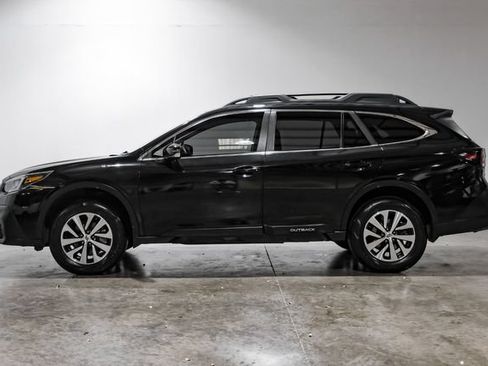 Used 2021 Subaru Outback Premium AWD/4WD image 13