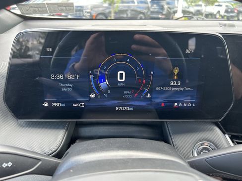 Used 2025 Chevrolet Equinox LT AWD/4WD image 26