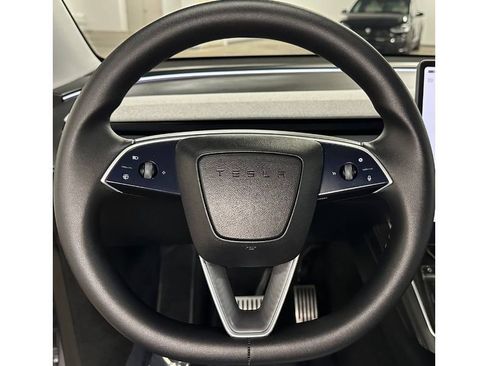 Used 2026 Tesla Model Y Long Range AWD/4WD image 25