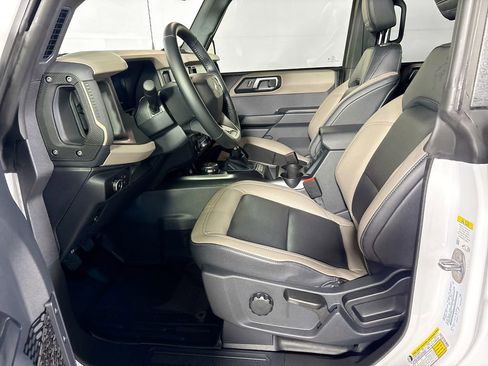 Used 2024 Ford Bronco Big Bend image 11