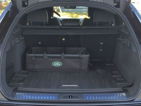 New 2026 Land Rover Range Rover Velar Dynamic SE image 37