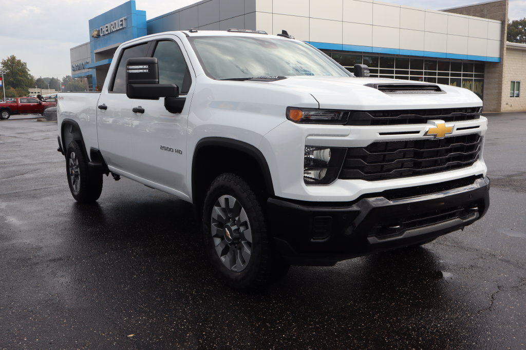 New 2026 Chevrolet Silverado 2500 Custom w/ Custom Value Package AWD/4WD image 2