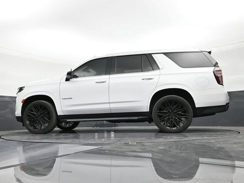 Used 2022 Chevrolet Tahoe LT w/ Luxury Package RWD image 21
