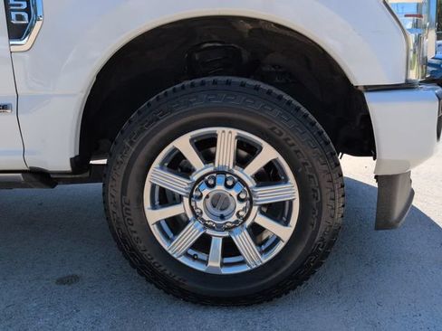 Used 2022 Ford F350 Platinum AWD/4WD image 12