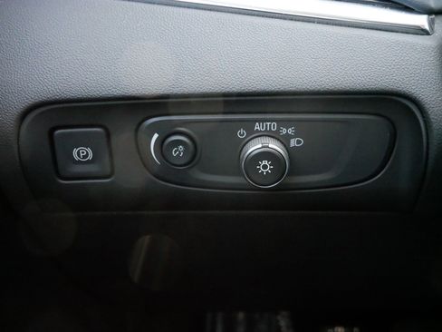 Used 2021 Buick Enclave Premium w/ Surround and Sites Package image 27