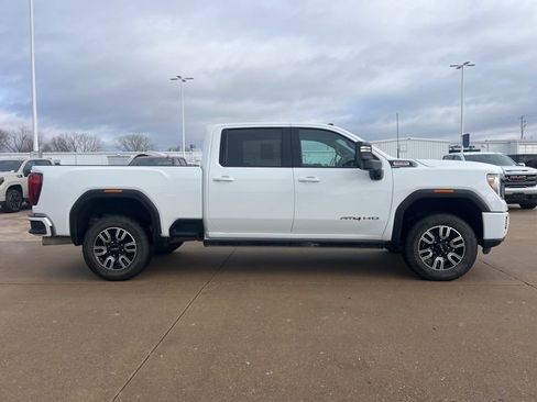 Used 2023 GMC Sierra 2500 AT4 w/ AT4 Preferred Package image 2