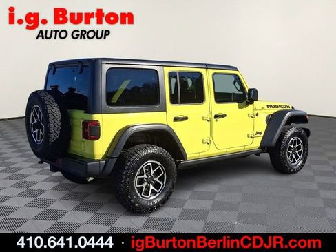Used 2024 Jeep Wrangler Unlimited Rubicon image 6