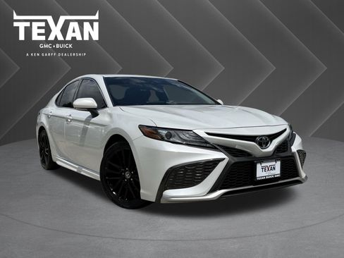 Used 2021 Toyota Camry XSE FWD image 1