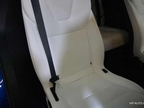 Used 2019 Tesla Model X 100D image 25