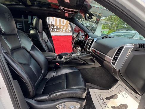 Used 2013 Porsche Cayenne GTS AWD/4WD image 26