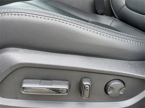 New 2025 Honda Pilot Touring image 25