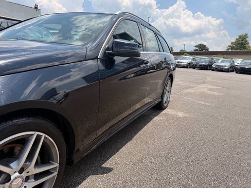 Used 2014 Mercedes-Benz E 350 4MATIC Wagon w/ Premium 1 Package image 16