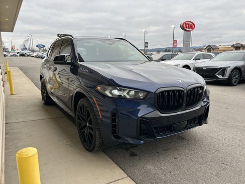 Used 2024 BMW X5 M60i image 3