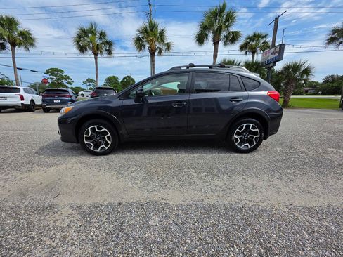 Used 2017 Subaru Crosstrek 2.0i Limited AWD/4WD image 2
