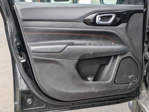 Used 2024 Jeep Compass Trailhawk AWD/4WD image 6