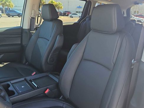 New 2026 Honda Odyssey EX-L image 12