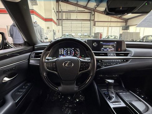 Used 2019 Lexus ES 350 w/ Premium Package FWD image 21