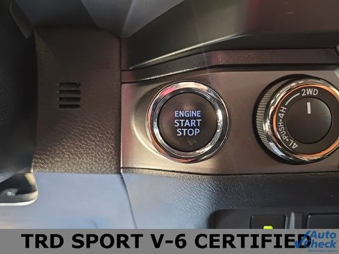 Used 2022 Toyota Tacoma TRD Sport image 27
