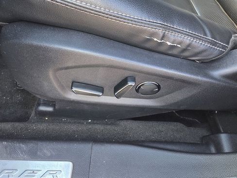 Used 2016 Ford Explorer Limited image 13