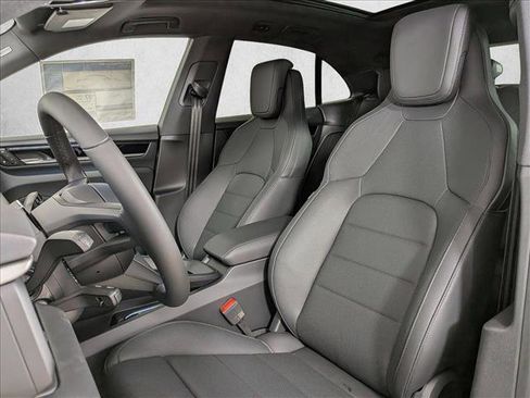 New 2026 Porsche Macan Electric image 5