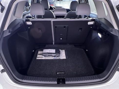 Used 2024 Volkswagen Taos SE image 24