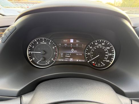 Used 2022 Nissan Armada Platinum w/ Captain's Chairs Package image 17