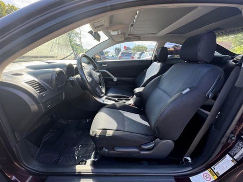 Used 2010 Scion tC FWD image 10