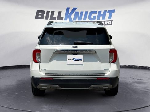 Certified 2020 Ford Explorer XLT w/ Equipment Group 202A RWD image 4