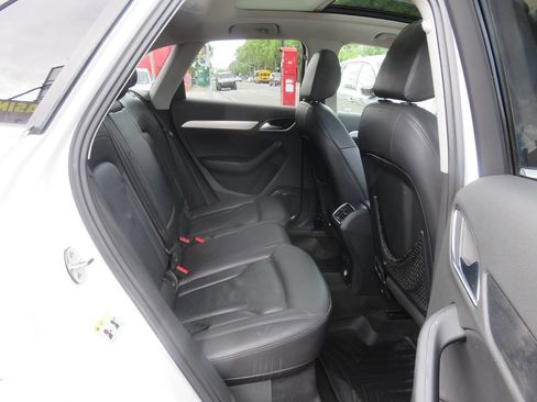 Used 2015 Audi Q3 2.0T Prestige w/ Prestige Package AWD/4WD image 21