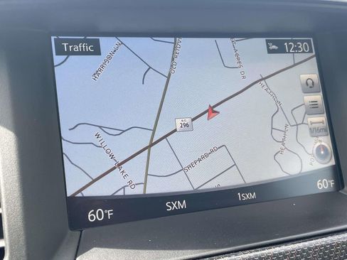 Used 2020 Nissan Pathfinder SL image 26