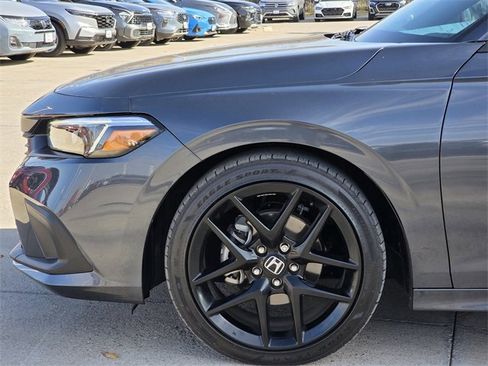 Used 2024 Honda Civic Sport image 5