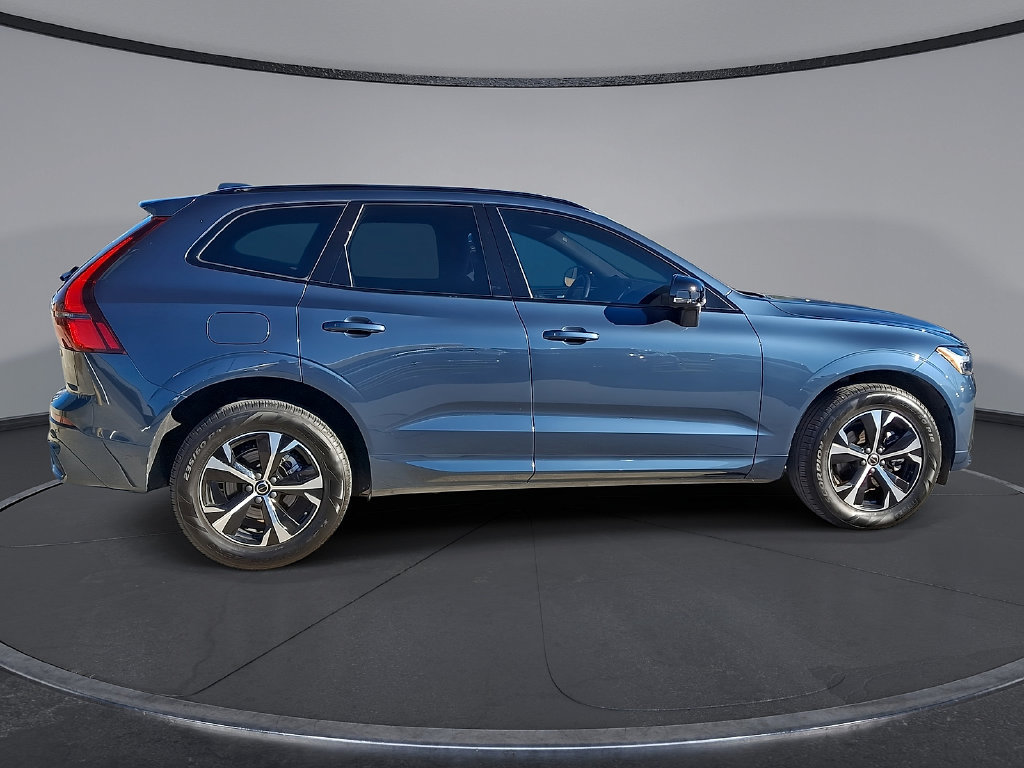 Certified 2026 Volvo XC60 B5 Core AWD/4WD image 32