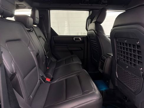 New 2025 Ford Bronco Badlands image 30