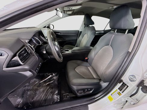 Used 2023 Toyota Camry LE FWD image 21
