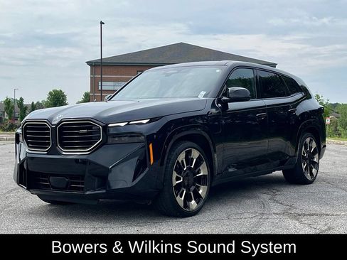 Certified 2023 BMW XM AWD/4WD image 3
