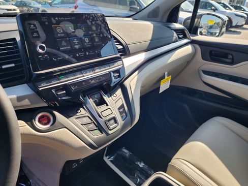 New 2026 Honda Odyssey EX-L image 9