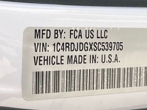 Used 2025 Dodge Durango GT image 38