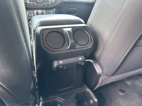 Used 2023 Jeep Gladiator Sport AWD/4WD image 15