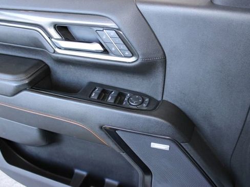 Used 2024 GMC Sierra 2500 AT4 w/ AT4 Premium Plus Package image 26