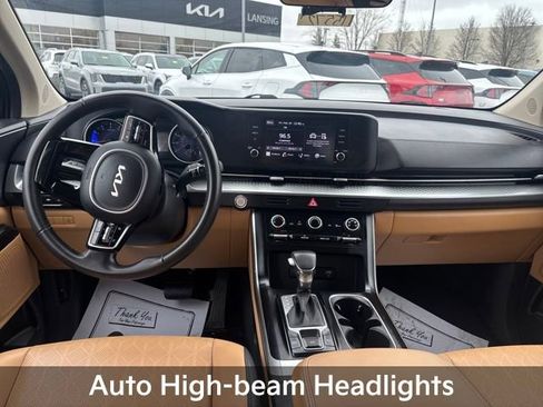 Used 2024 Kia Carnival LX image 16