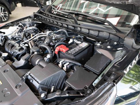 Used 2024 Nissan Altima 2.5 SV w/ SV Premium Package image 32