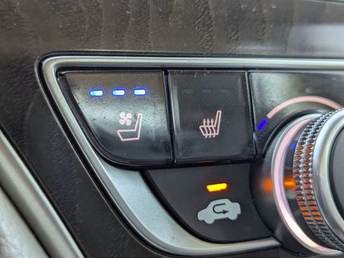 Used 2019 Honda Accord Touring image 24