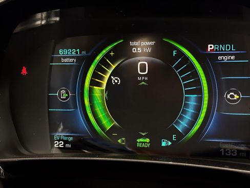 Used 2017 Chevrolet Volt Premier w/ Driver Confidence II Package image 17